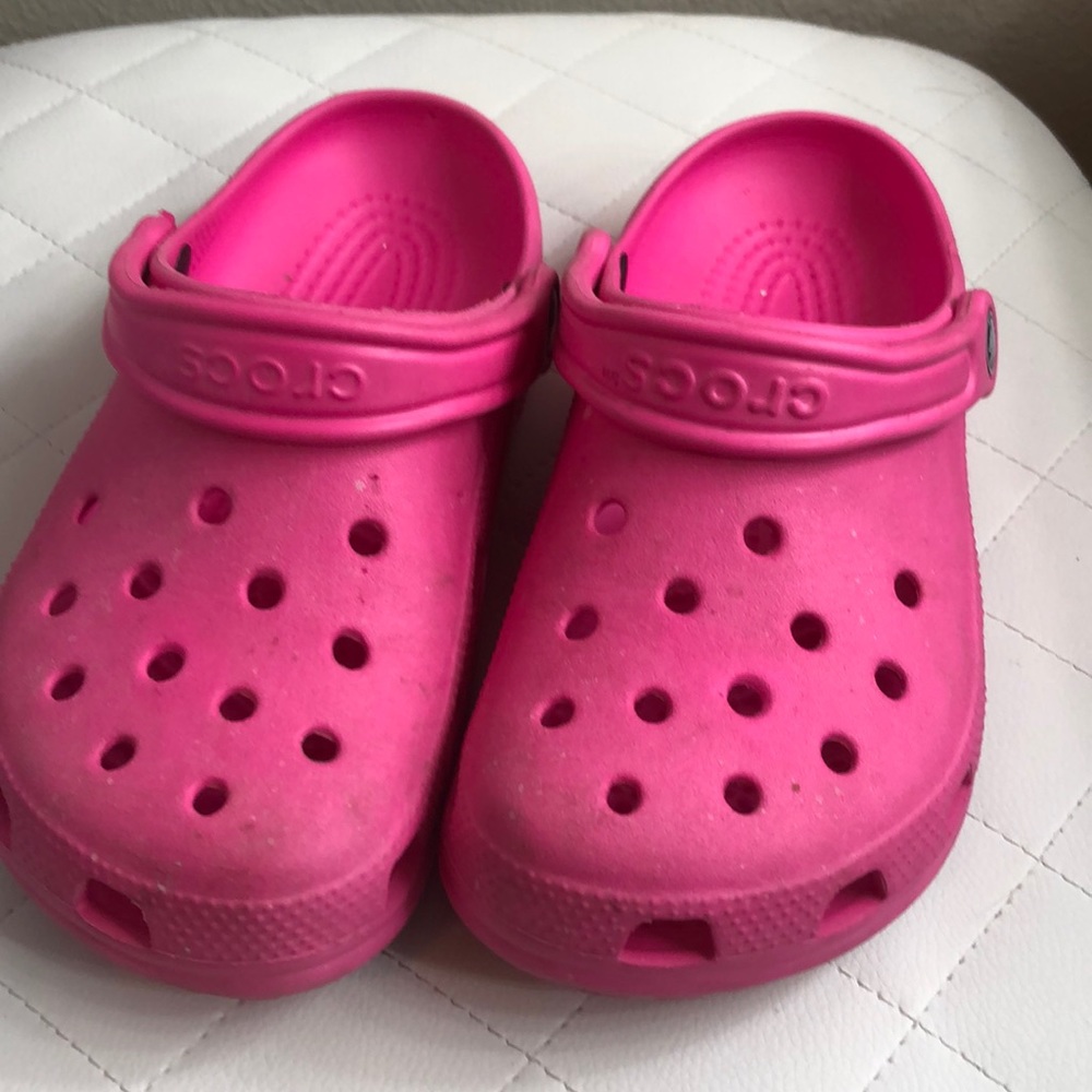 pink crocs